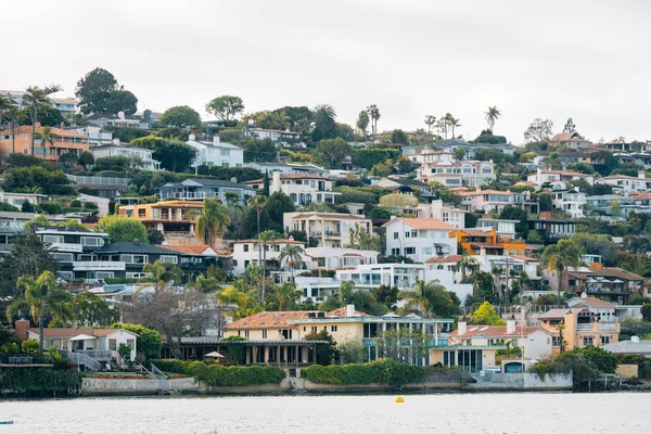 Pohled na domy na kopcích La Playa v bodě Loma, San Dieg — Stock fotografie