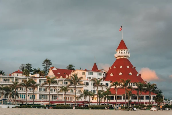 Het Hotel del Coronado and Beach in Coronado, in de buurt van San Diego, ca — Stockfoto