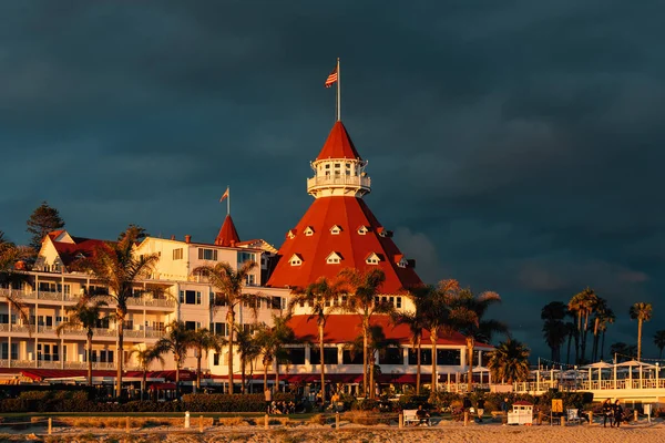 L'Hôtel del Coronado et la plage à Coronado, San Diego, Cal — Photo