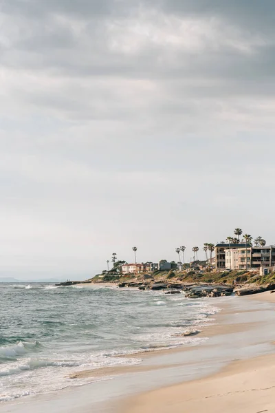 De Stille Oceaan en het strand van Windansea, in La Jolla, San Diego, C — Stockfoto