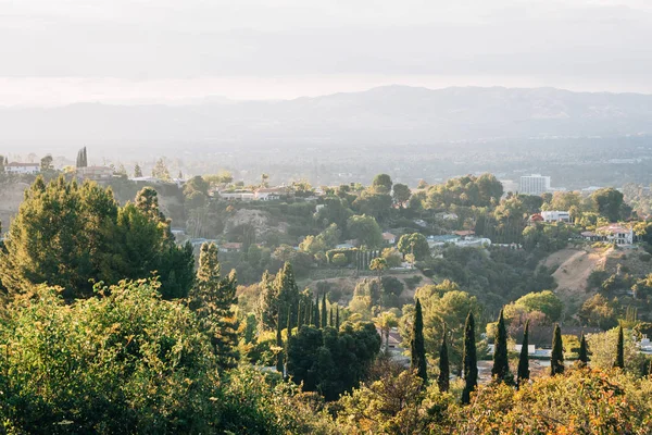 Pohled na krajinu San Fernando Valley z Mulholland Drive v Los — Stock fotografie