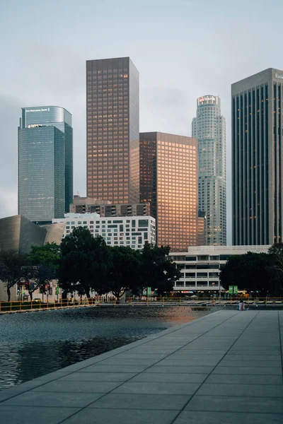 Épület a belvárosban, Los Angeles, California — Stock Fotó