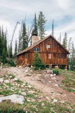Cabin in Uinta National Forest, Utah clipart