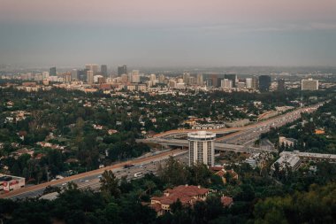 Getty Center Westwood gün batımı görünümü, Los Angeles, C