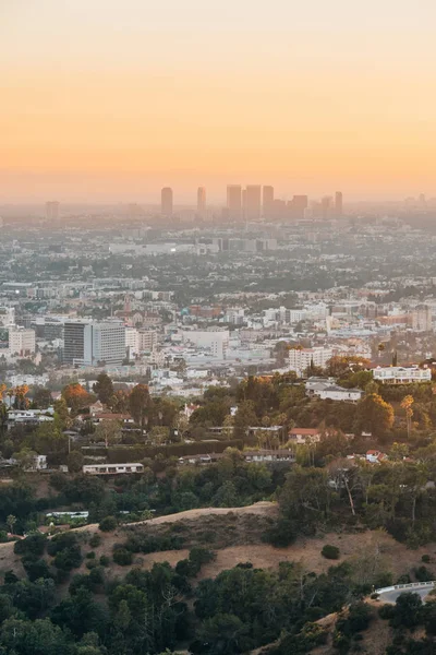 Griffith Gözlemevi'nden gün batımı manzarası, Los Angeles, Californi — Stok fotoğraf