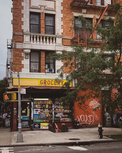Williamsburg Brooklyn New York Köşedeki Şarküteri — Stok fotoğraf