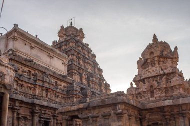 12. yüzyılda Rajaraja Çola II tarafından inşa Airavateswara Tapınağı. Bir tanınmış Unesco Dünya Mirası Anıtı Kumbakonam, Darasuram, Tamilnadu, Hindistan tapınaktır