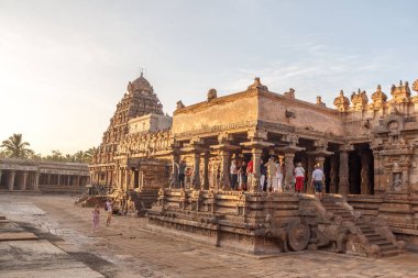 12. yüzyılda Rajaraja Çola II tarafından inşa Airavateswara Tapınağı. Bir tanınmış Unesco Dünya Mirası Anıtı Kumbakonam, Darasuram, Tamilnadu, Hindistan tapınaktır