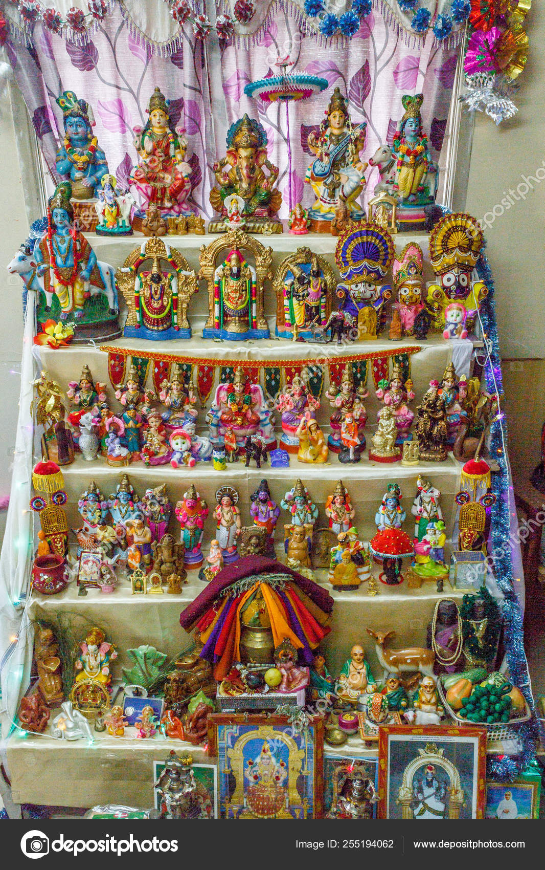 Display Dolls Figurines Bommai Golu Tamil Language Doll Festival ...