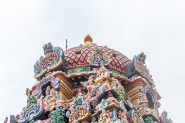 Ramaswamy tapınağında Hindu tapınak kulesi görünümü, Kumbakonam, Tamilnadu, Hindistan. Güney Hindistan'da çok ünlü bir tapınak ve bu tapınak festival sezonunda adanmışların sayısı ağırlıyor.