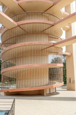 Modern bir spiral kule