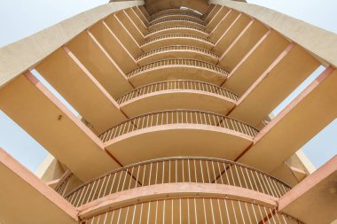 Modern bir spiral kule