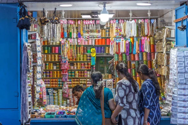 Ченнаи Индия Сентября 2018 Года Люди Друзьями Семьей Видели Покупку — стоковое фото