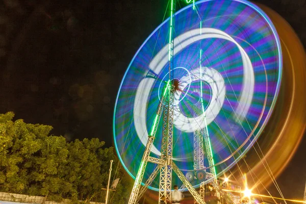 Spettacolo Laterale Della Ruota Panoramica Gigante — Foto Stock