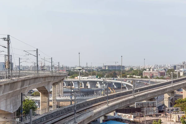 Amplia vista del puente del metro — Foto de Stock