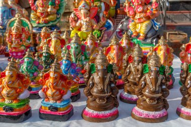 Küçük Lord renkli Ganesha idoller
