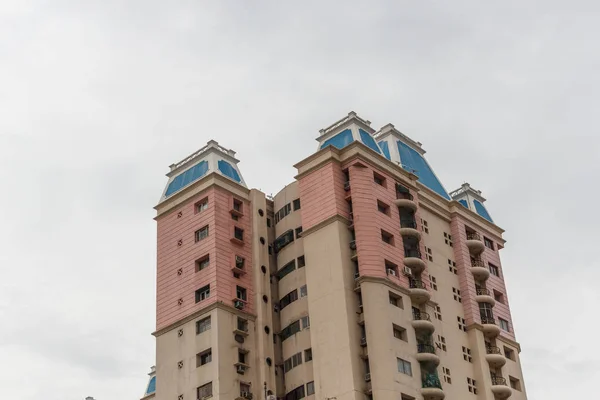 Fotografía que indica el desarrollo inmobiliario reciente en Chennai — Foto de Stock