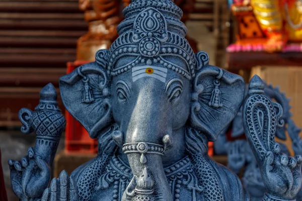 Tiny Lord kleurrijke Ganesha idolen — Stockfoto