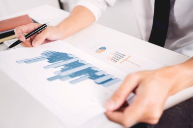 strateji analizi kavramı, Iş adamı finansal Yönet