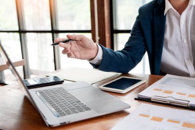 strateji analizi kavramı, Iş adamı finansal Yönet