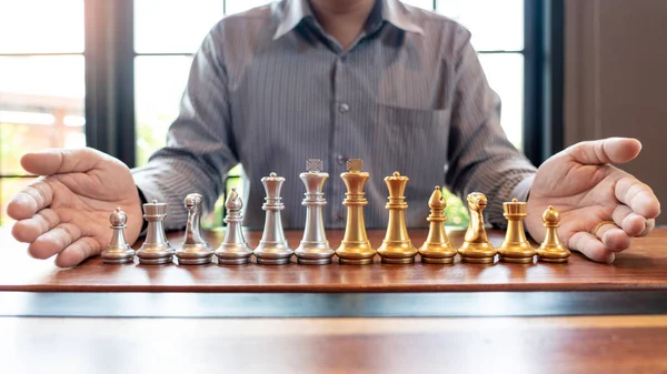 Business man moving chess game for business competition and team — Stock Photo, Image