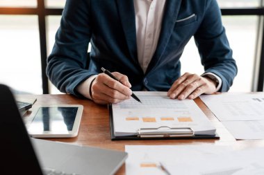 strateji analizi kavramı, Iş adamı finansal Yönet