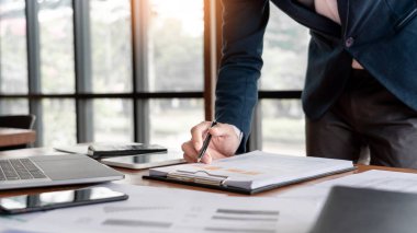 strateji analizi kavramı, Iş adamı finansal Yönet