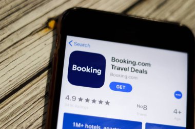 Uygulama Mağazasında logosu olan cep telefonu ekranda. Los Angeles, California, Usa - 13 Ekim 2019, Illustrative Editorial