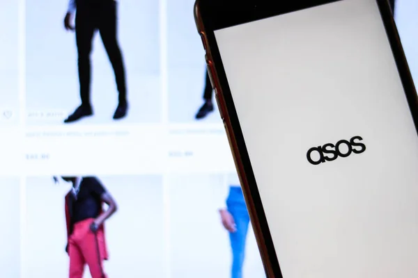 Asos Модной Одежды Логотип Приложение Экране Телефона Дисплее Ноутбука Продуктами — стоковое фото