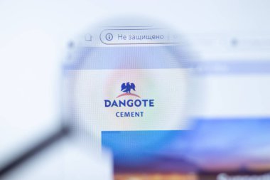Moskova, Rusya - 1 Haziran 2020: DangoteCement.com web sitesi. Ekranda Dangot Çimento PIC logosu, İllüstrasyon Editörü