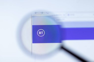Moskova, Rusya - 1 Haziran 2020: Btplc.com web sitesi. Ekranda BT Group Plc logosu, İllüstrasyon Editörü