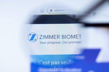 Moskova, Rusya - 1 Haziran 2020: ZimmerBiomet.com web sitesi. Ekranda Zimmer Biyomet logosu, İllüstrasyon Editörü
