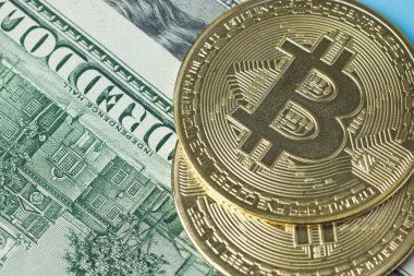 Bitcoin ve doların üst görünümü.