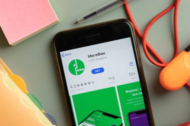 New York, ABD - 27 Eylül 2020: Megafon mobil uygulama logosu telefon ekranında, Illustrative Editorial
