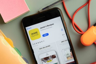 New York, ABD - 27 Eylül 2020: Jamies Recipes mobil uygulama logosu telefon ekranında, İllüstrasyon Editörü.