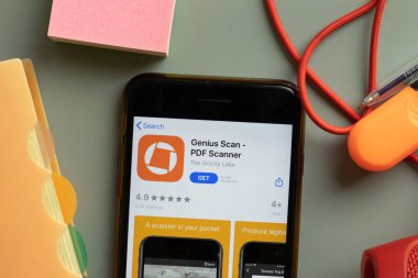 New York, ABD - 28 Eylül 2020: Dahi Tarama PDF mobil uygulama logosu telefon ekranında, İllüstrasyon Editörü.