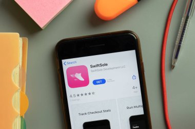 New York, ABD - 29 Eylül 2020: Telefon ekranında SwiftSole mobil uygulama logosu, İllüstrasyon Editörü.