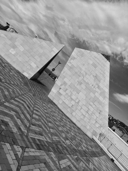 Eski ahşap köprü piramit işareti - Wellington, North Island, Yeni Zelanda