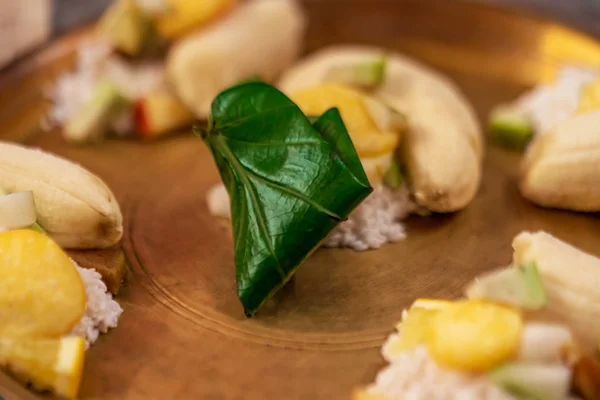Puja için bir Prasad Thali
