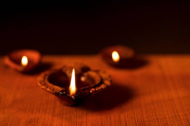 Diwali Festivali için Diya Arkaplanı