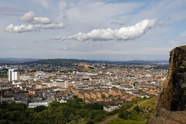 Vistas Del Paisaje Urbano Edimburgo Desde Parque Holyrood Edimburgo Escocia — Foto de Stock