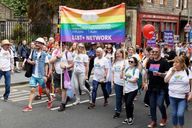 Edinburgh, İskoçya, İngiltere'de LGBT gurur yürüyüşü