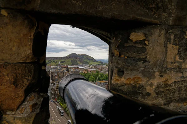 Пушка Эдинбургском Замке Шотландия Великобритания — стоковое фото