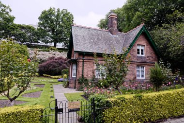 Büyük Teyze Lizzie's Cottage, Princes Street Gardens, Edinburgh, İskoçya, İngiltere