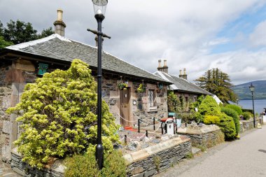 Luss, Loch Lomond üzerinde küçük bir köy, Loch Lomond & Trossachs Ulusal Parkı, İskoçya, İngiltere