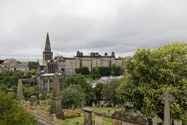 グラスゴー大聖堂と王立診療所 グラスゴー スコットランド — ストック写真
