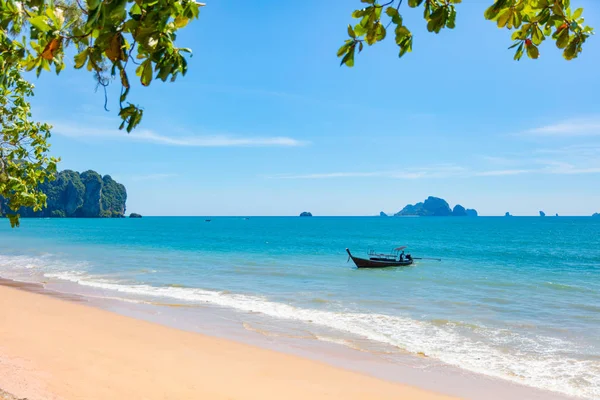 Longtail Boat In Sea At Aonang Beach — Stock Photo, Image