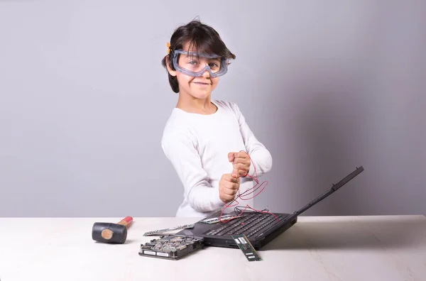 Una Sessione Con Elementi Informatici Loro Presunta Distruzione Dopo Così — Foto Stock