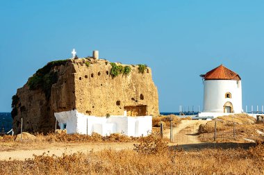 A tour made by different places of Greece, with famous places and other picturesque ones.