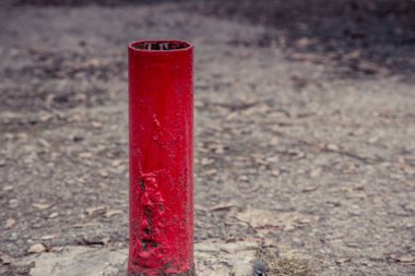 metal malzeme profil boru inşaat yapıları çapı tüp yuvarlak perspektif üzerinde çelik boru boru beyaz backgroung gümüş parlak metalik kadar kapatın